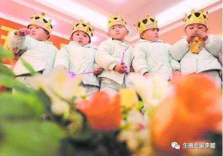 试管婴儿胚胎移植放的越多越好吗？