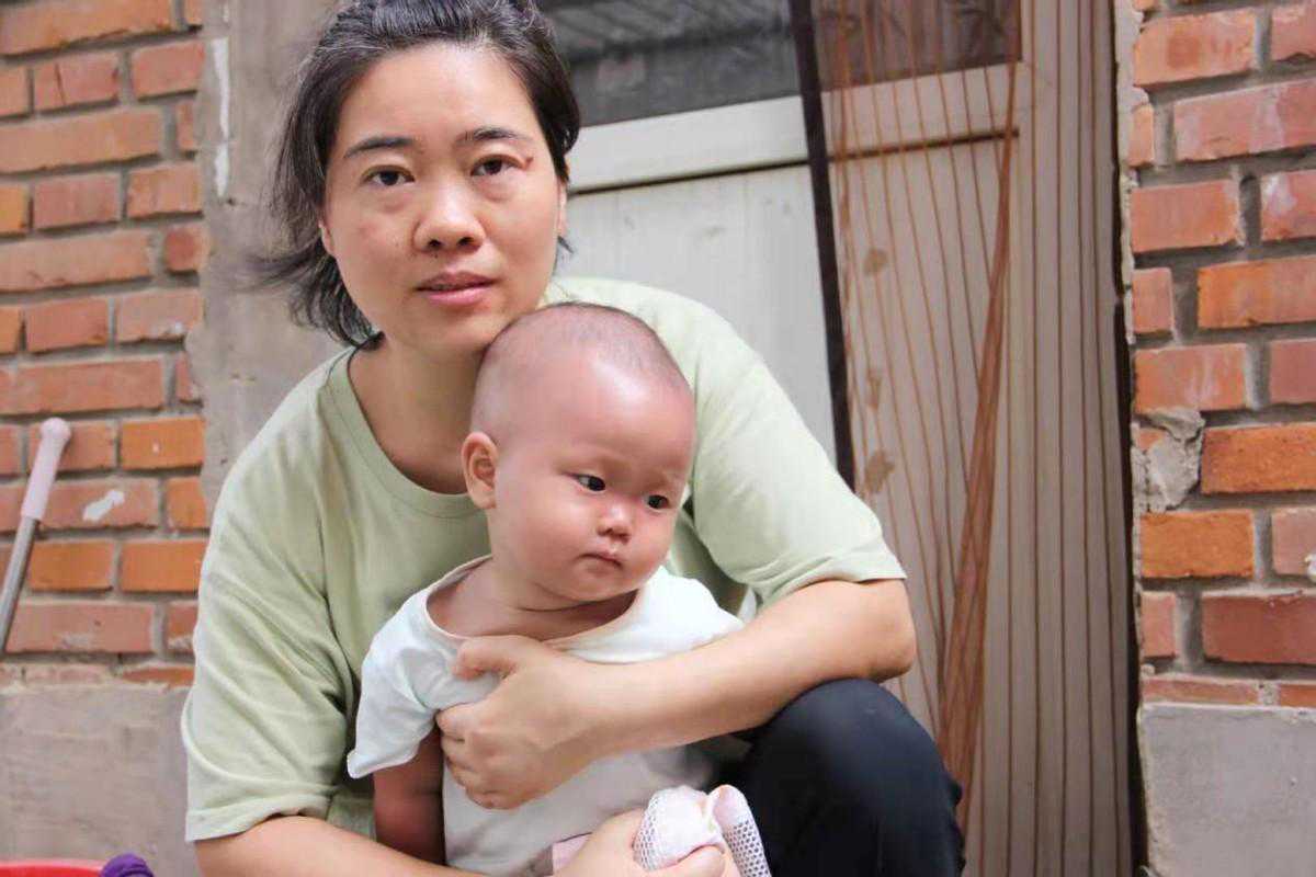 夫妻通过试管手术喜得一女，生产时一波三折，孩子出生后更悲剧了