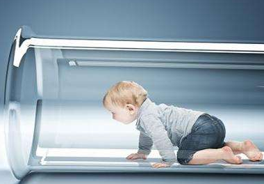 经历多次试管终于生下宝宝，可是宝宝屁股上却长出个硕大的肉球