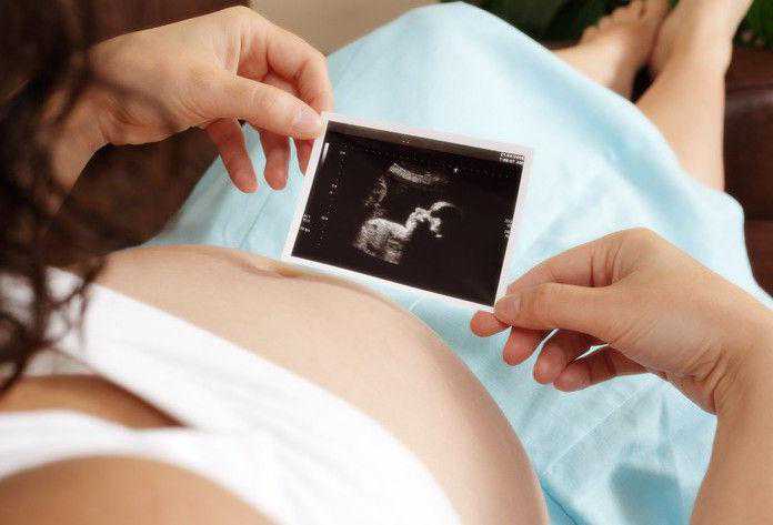 试管怀宝五月，婆婆看到这张彩超单脸色大变，说不吉利让立马打掉