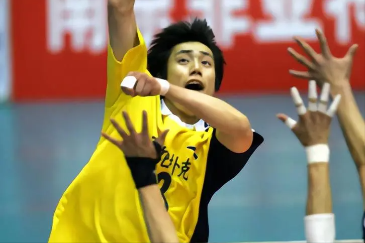 男排汤淼现状：瘫痪多年，妈妈和老婆早已改嫁，试管女儿陪伴他