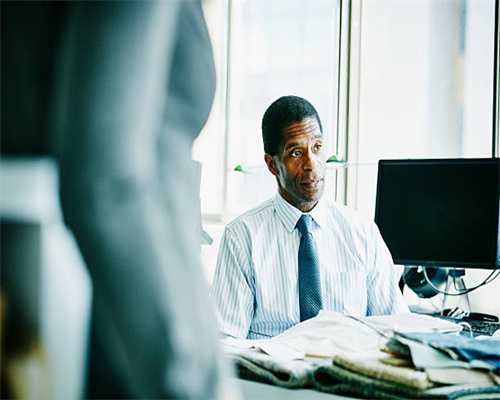 双胞胎着床很痛会出血吗